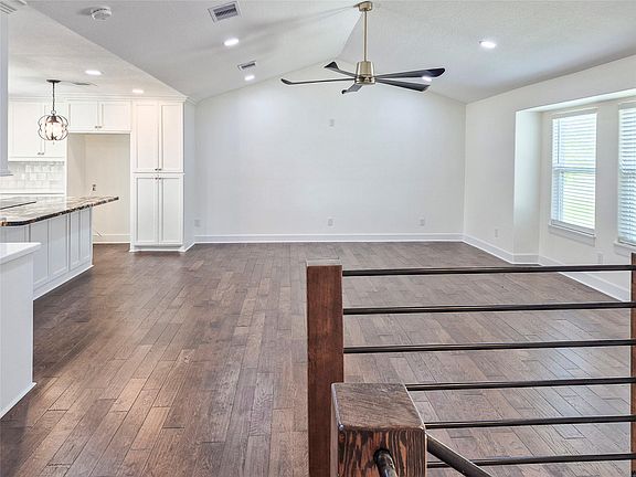 5th image of 253 County Road 840