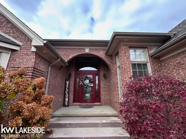 51861 Blue Spruce Dr, Macomb, MI 48042