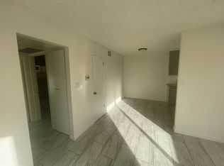 38509 5th St E APT 2, Palmdale, CA 93550
