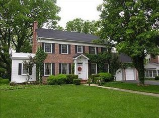 822 Sterling Ave, Flossmoor, IL