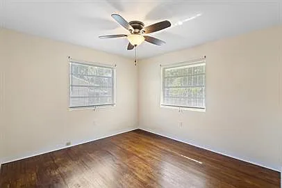 420 N Fairview Ave — Photo 3