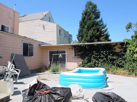 3rd image of 1710 Oakdale Ave