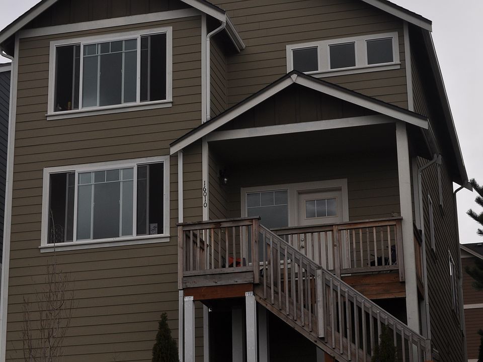 1st image of 16010 1st Ave NE