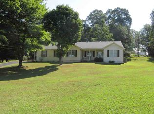 1734 N Broad St, Lexington, TN 38351