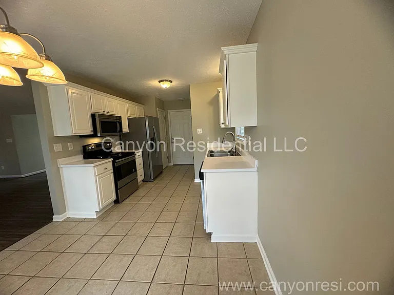 237 Proclamation Dr — Photo 4