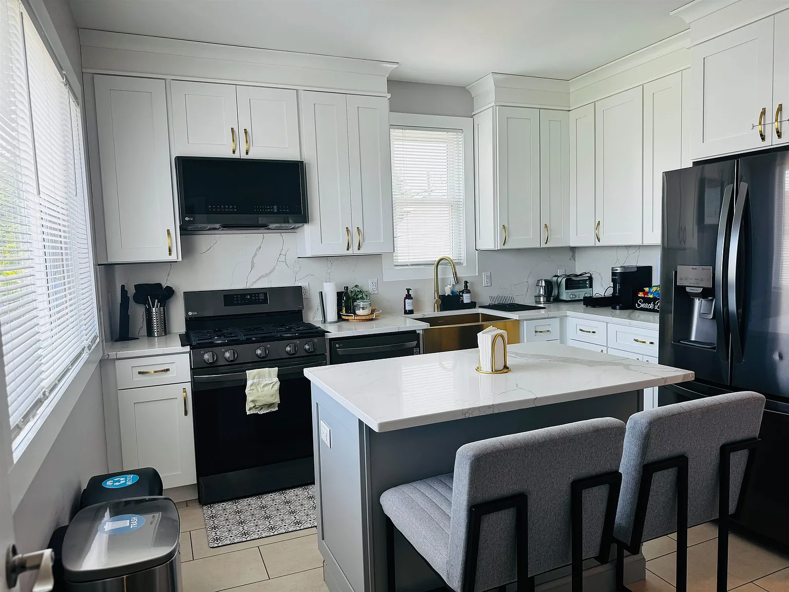 Studio, 2184 sqft, $2,150 — Photo 3