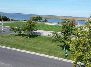 800 N Surrey Ave, Ventnor City, NJ 08406