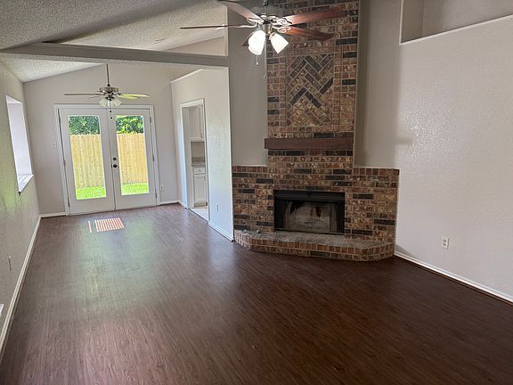 5th image of 1318 Daffodil Ln