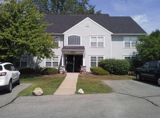 12394 Saint Andrews Way, Fenton, MI 48430