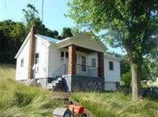 300 Adams Ln, Rayland, OH 43943