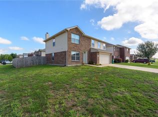 526 Cantebury Park Ln, Ponder, TX 76259