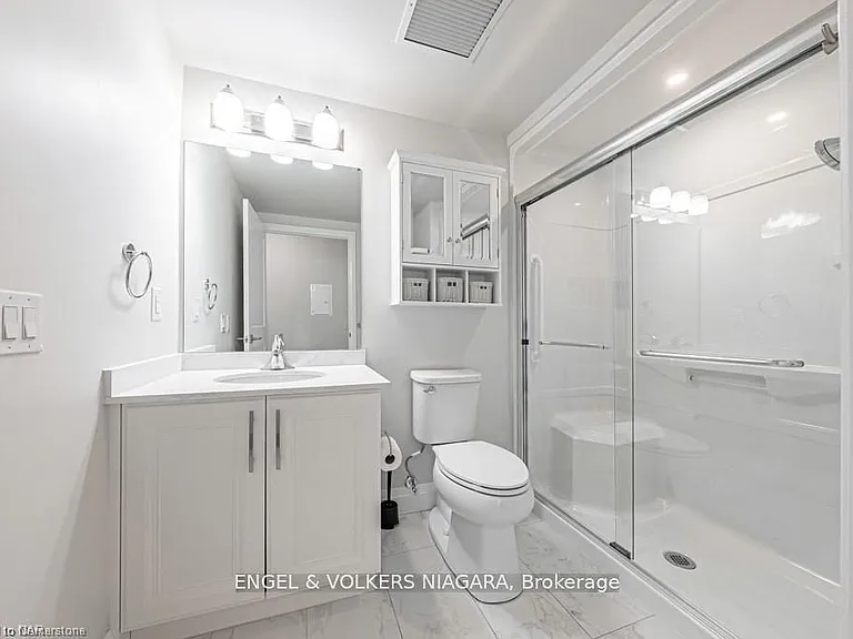5698 Main St #406 — Photo 8