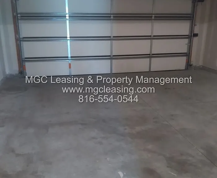 9444 N Baltimore Ave — Photo 15