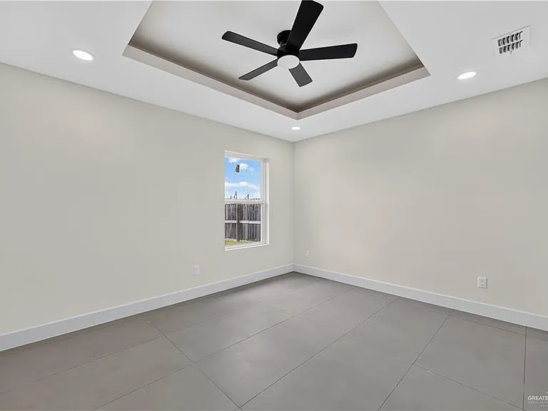 1417 W Dawes Ave — Photo 11