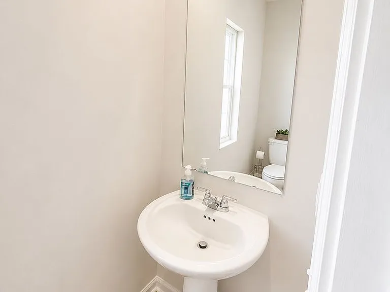 256 Agrarian Ave — Photo 17
