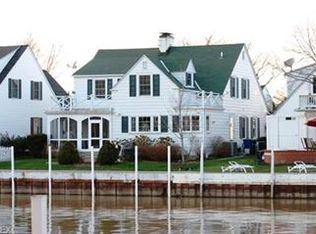 5379 Portage Dr, Vermilion, OH 44089