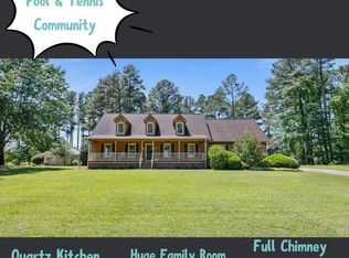 1019 Swift Creek Dr, Clayton, NC 27520