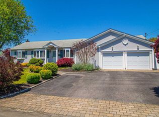 181 Montgomery Ave, West Babylon, NY 11704