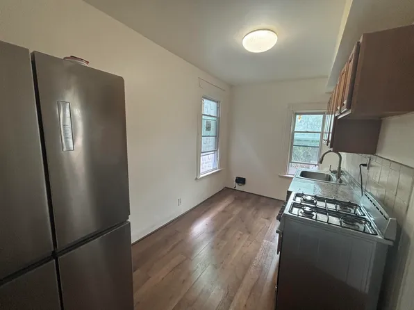 23 Williams Avenue image 3 of 8