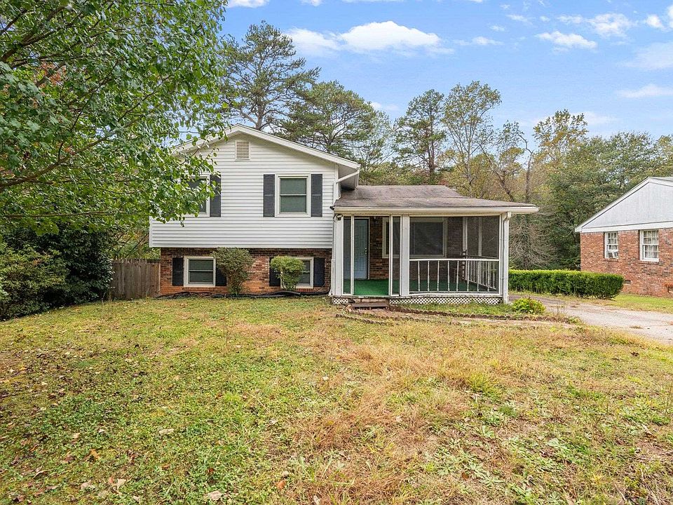 1st image of 204 Serene Ct