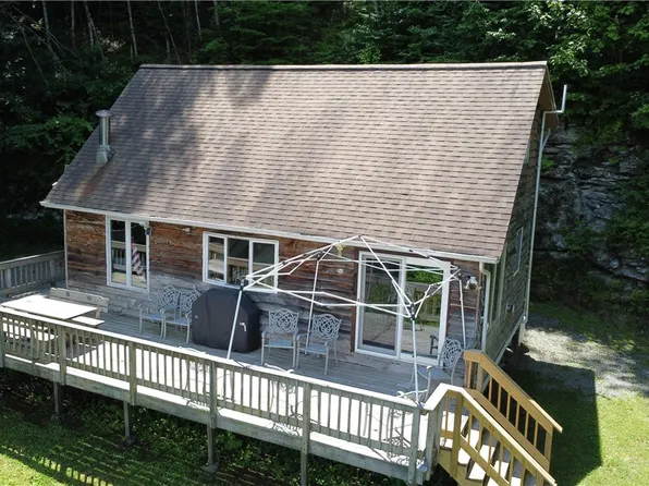 (undisclosed Address), Hancock, NY 13783
