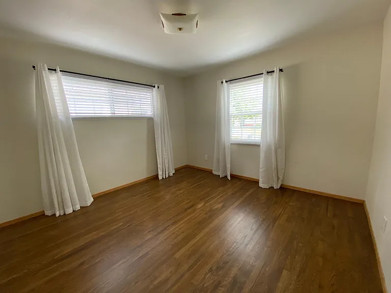 3713 W 184th Pl — Photo 4