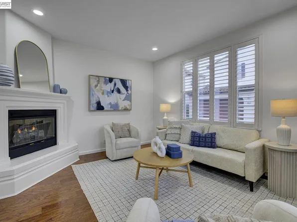 9827 Belladonna Dr, San Ramon, CA 94582