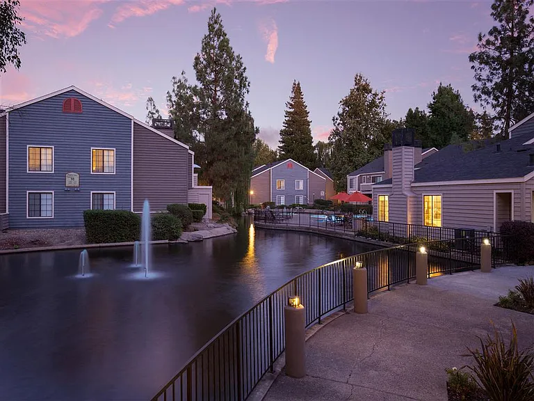 Hidden Lake Condominium Rentals — Photo 12