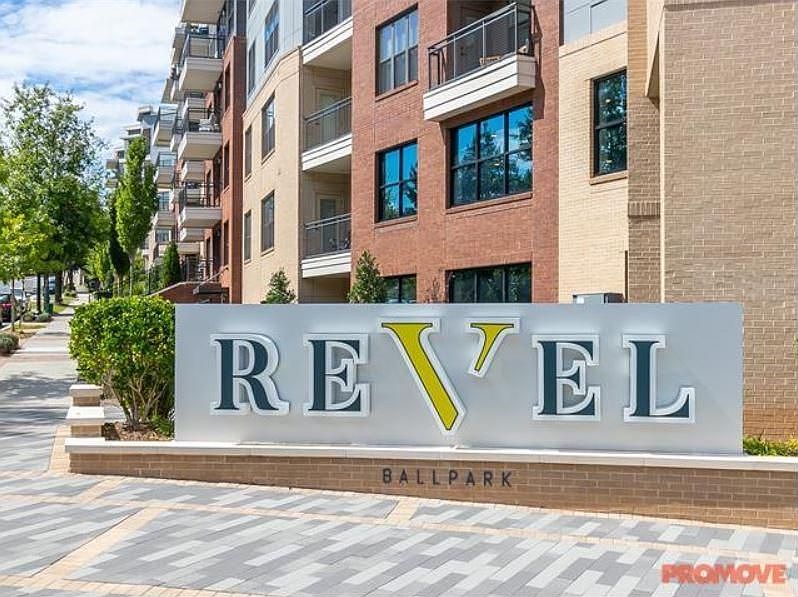 1st image of 2855 Crescent Pkwy #340