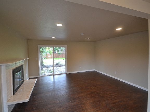 5th image of 27024 15th Ave S