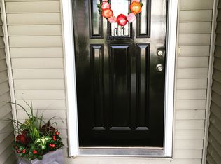 305 Arbordale Dr, Valparaiso, IN 46383