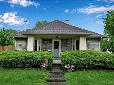 5 Mapleview Rd, Cheektowaga, NY, 14225
