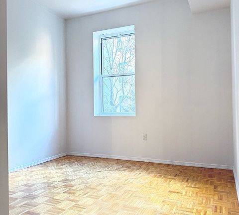 4th image of 21 Ten Eyck St APT 2