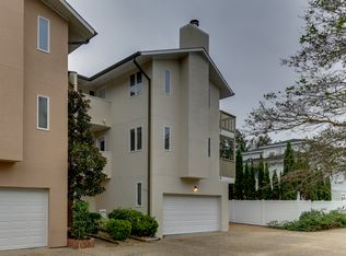 222 83rd St, Virginia Beach, VA 23451