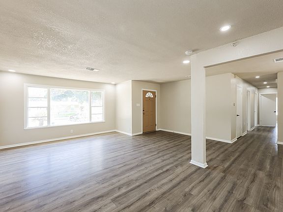 4th image of 2507 Tillie Dr