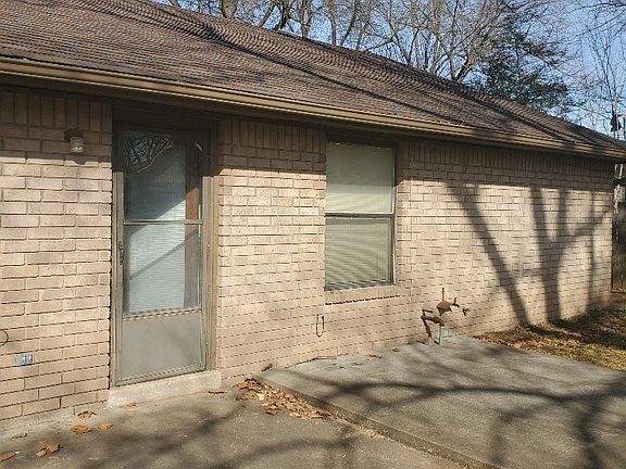 3rd image of 1568 E 68th St S