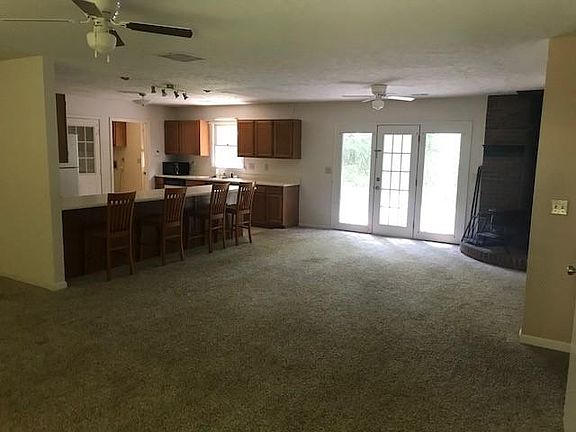 4th image of 160 River Valley Dr