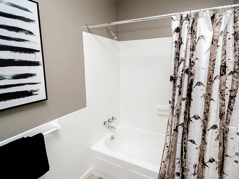 The Birchway Apartments — Photo 18