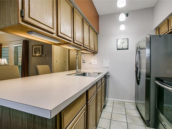 2nd image of 7107 Holly Hill Dr #104-1