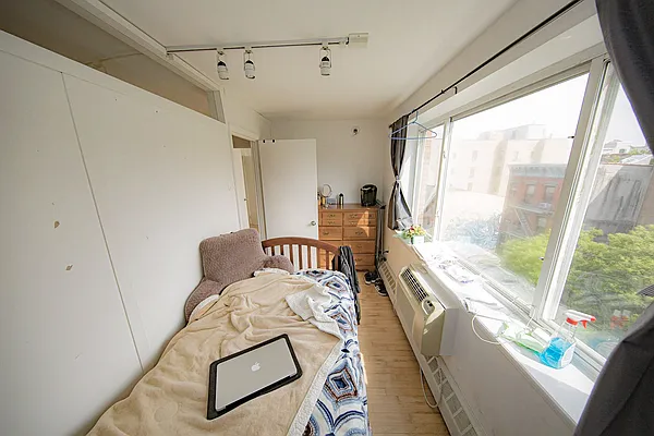 Rented by The Downtown LLC | media 71