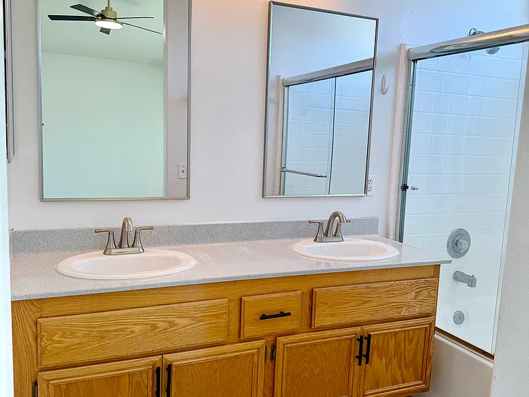 39519 Bainbridge Cir — Photo 8