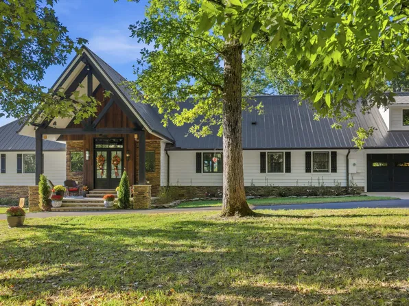 153 Forrest Ext, Parsons, TN 38363
