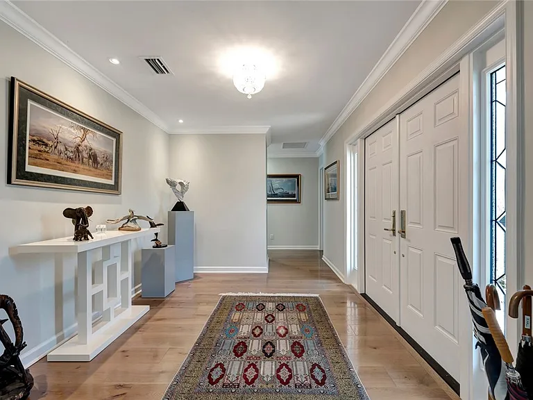 518 River Dr — Photo 6