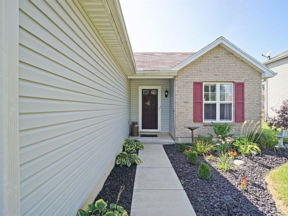 3rd image of 8411 Nightshade Dr