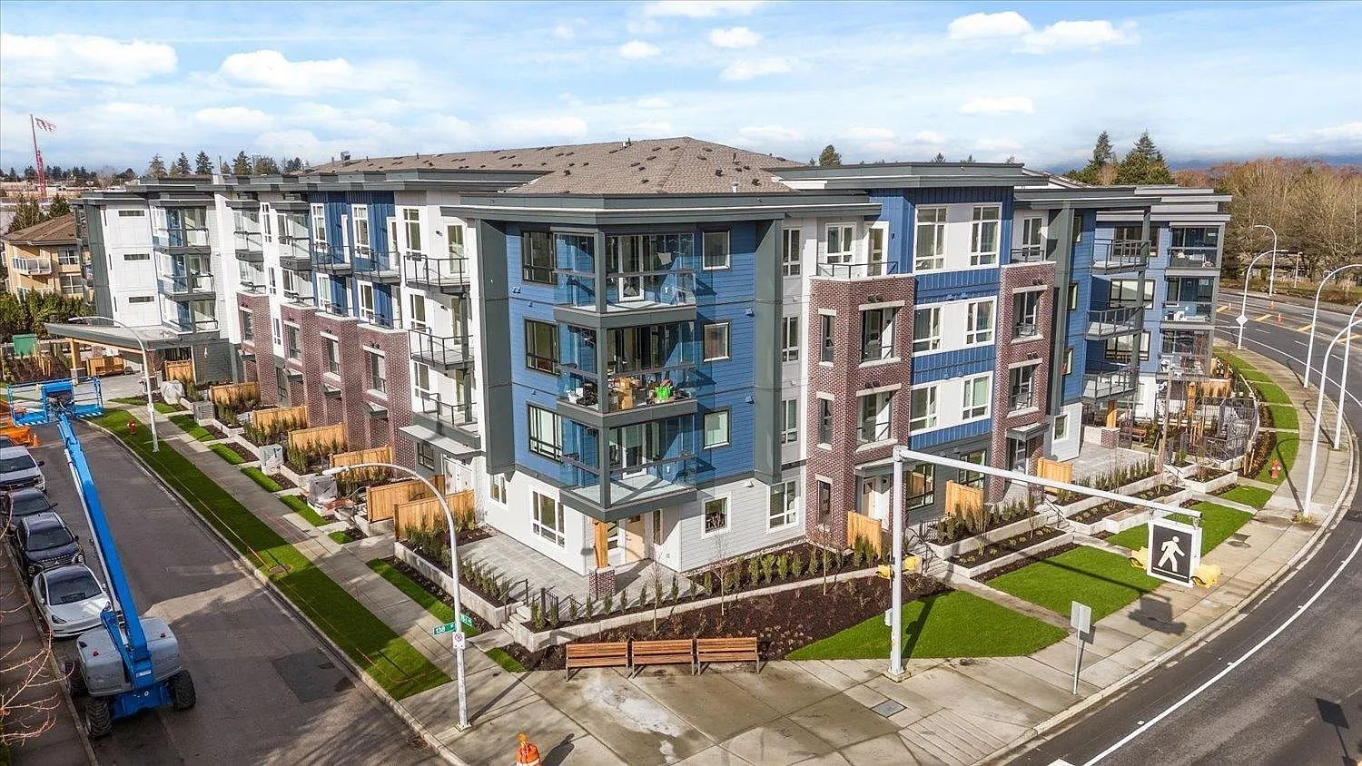 13777 75a Ave #108 photo 1