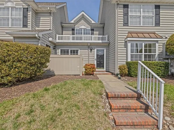 905 Lakeside Dr, Suffolk, VA 23435