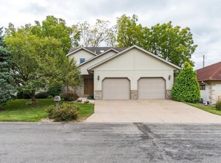 4547 El Camino Real Dr, La Crosse, WI 54601