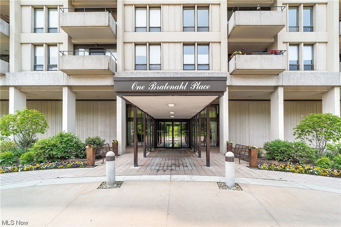 1 Bratenahl Pl APT 610, Cleveland, OH 44108 Zillow