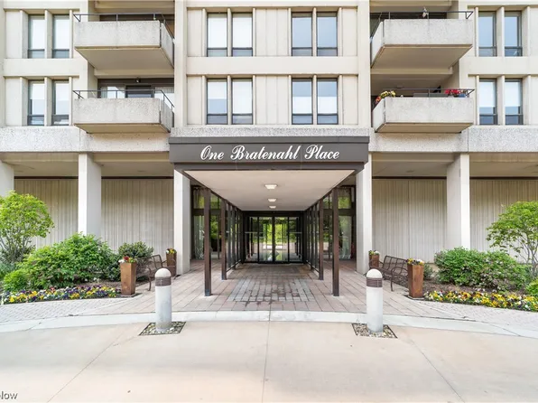 1 Bratenahl Pl APT 610, Cleveland, OH 44108
