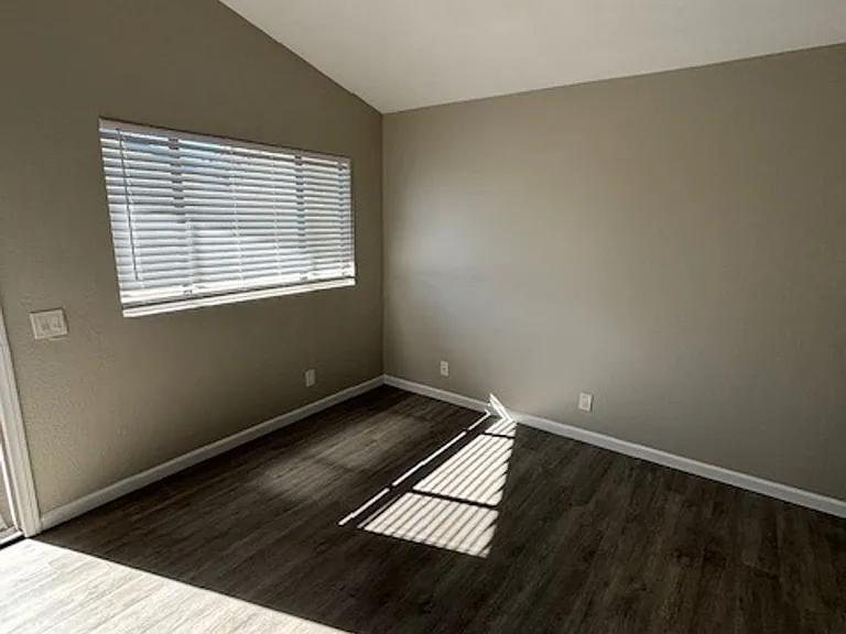 14622 Adams St — Photo 10